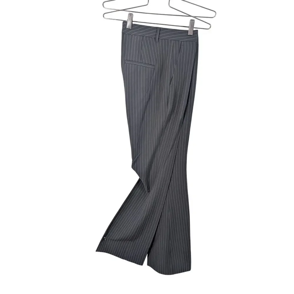 NWT@$110! BANANA REPUBLIC! DOVE GRAY, WHITE PINSTRIPE, WIDE FLARE LEG PANTS! 2